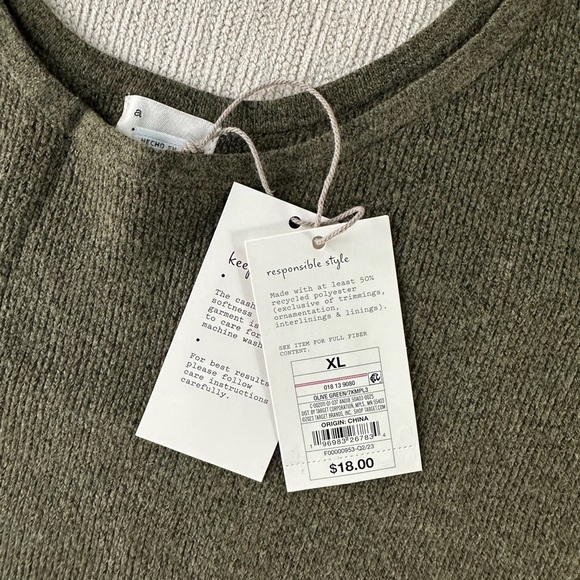 a new day  Scoop Neck Sweater Tank Top - Picture 4 of 4